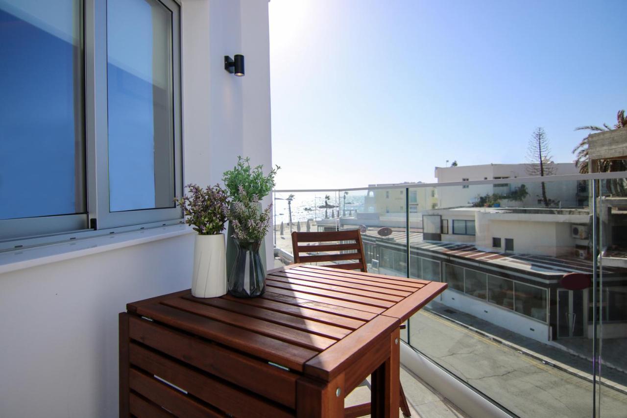 Phaedrus Living: Seaside Luxury Flat Lighthouse 69 Apartment Paphos ภายนอก รูปภาพ